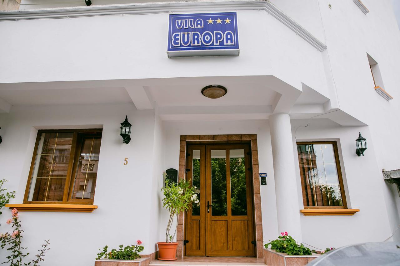 Pensiunea Vila Europa เดวา ภายนอก รูปภาพ